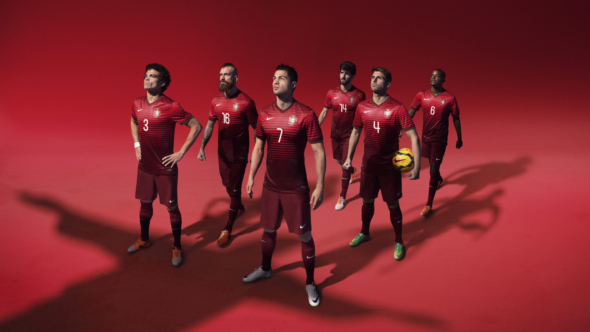 “英超关键战役：谁能把握胜利赢得联盟荣誉？”，英超总结